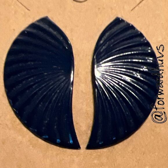 Bundle Sale 3 for $15 | Dark Blue 80s Style Textured Crescent Earrings - Picture 3 of 6